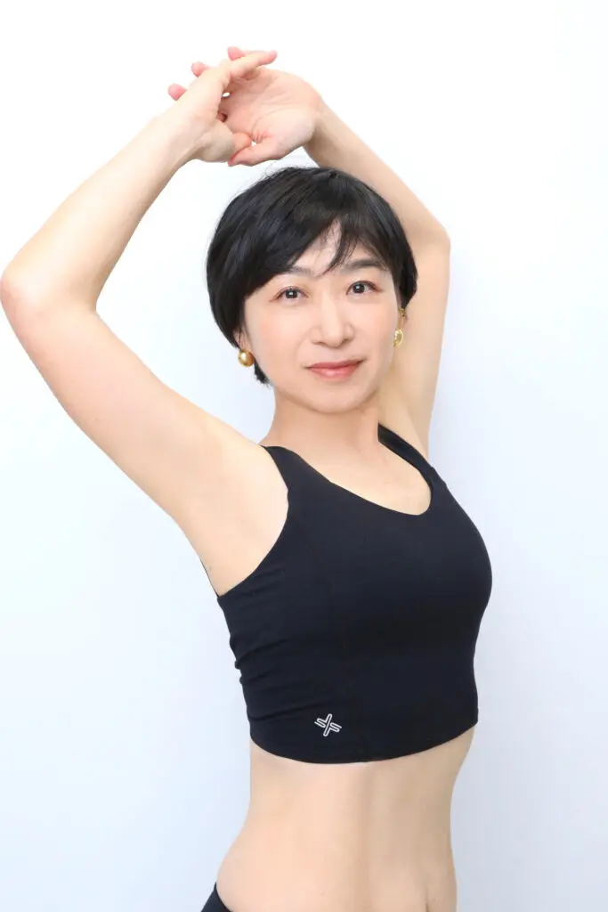 骨盤ネジ締めボディメイクエクササイズ　DVD 贅肉粗削り 骨盤ネジ締めボディメイクエクササイズ DVD 贅肉粗削り Amazon